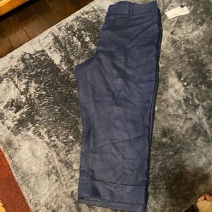 Rafaella | 100% Solid Linen Cuffed Capri | size: 14P